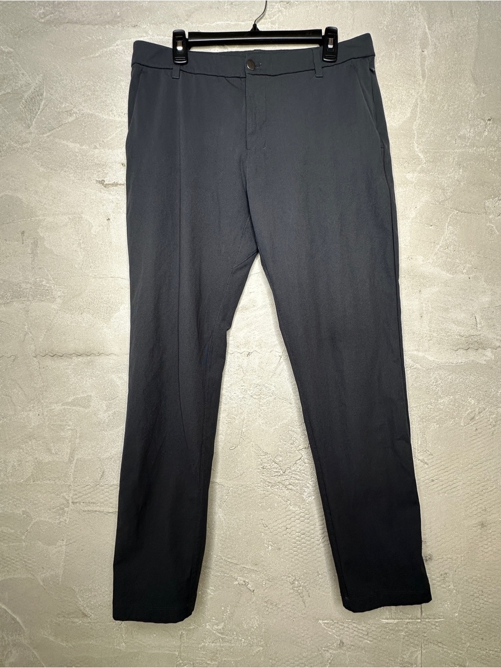 Lululemon Commission Classic-Fit Pants Men’s 34 Charcoal